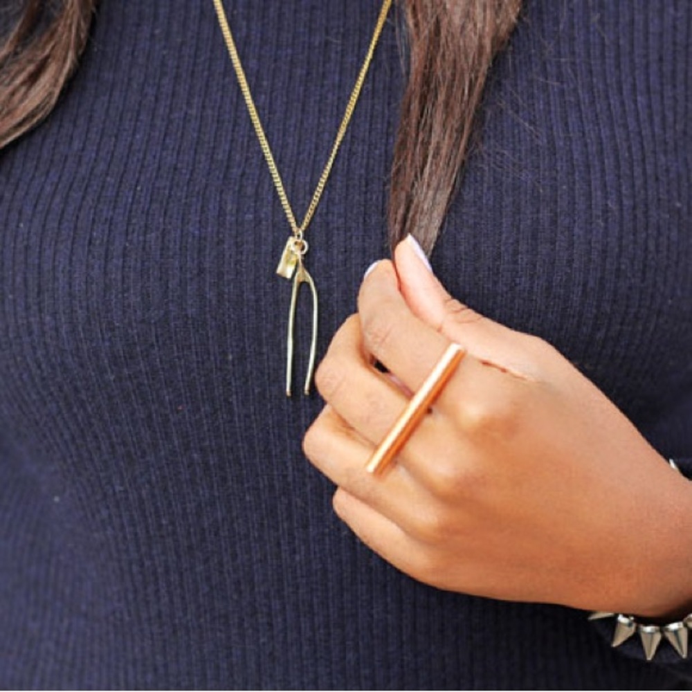 Marc Jacobs wishbone necklace gold